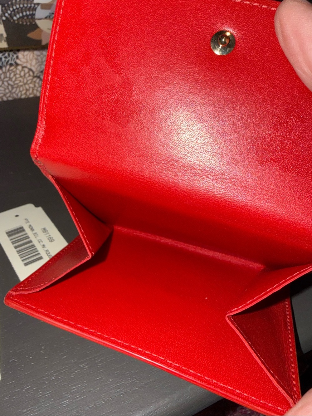 Louis Vuitton Glossy Red Vernis Double face Wallet with Monogram - Picture 4 of 5